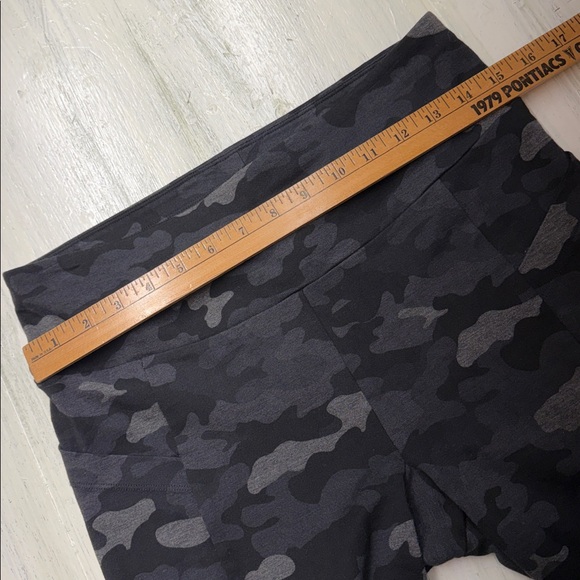 Cabi ATC Gray Camouflage Jacket and matching ATC Leggings Set Sz L/M - Picture 12 of 16